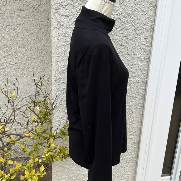 St. John Caviar Collection Fine Jersey Black Turtleneck Top Women's Size L - Picture 3 of 8